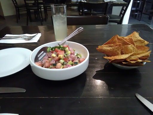 Albaricoque Restaurant