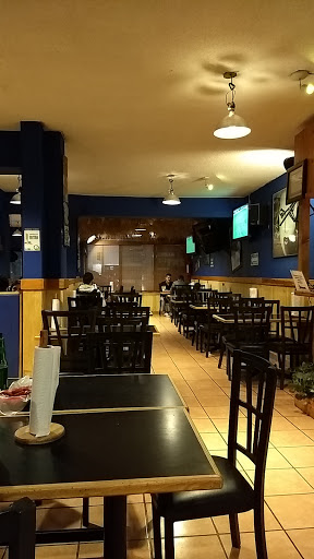 Alitas y Costillas