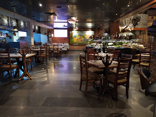 Bovinos Steakhouse & Seafood | Cancún