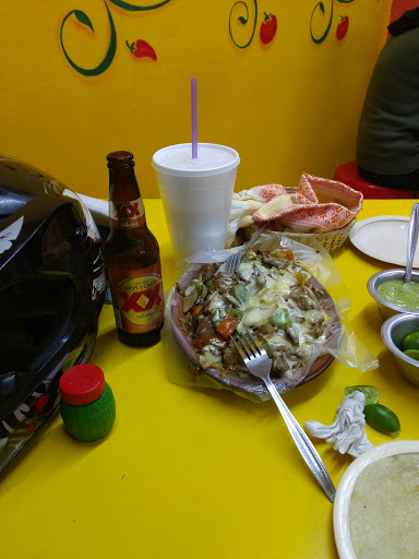 Carnes y taqueria