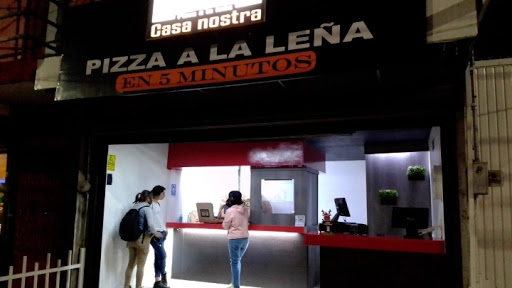 Casa Nostra Pizza a la leña