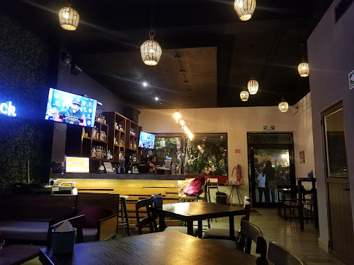 Fah Restaurant Bar Mérida