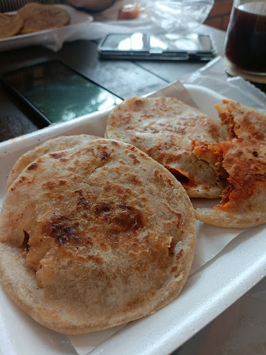 Gorditas La Cochera