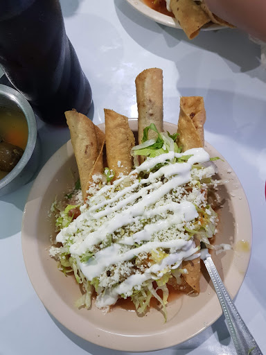 LOLITA GORDITAS Y CENADURIA