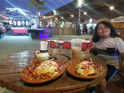 Las Cabañas Food Park