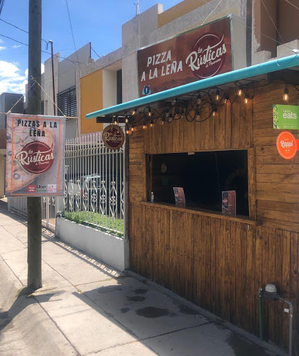 Las Rústicas Pizzas a la Leña