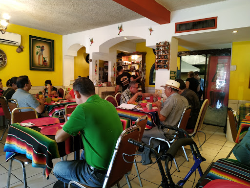 Los Caporales