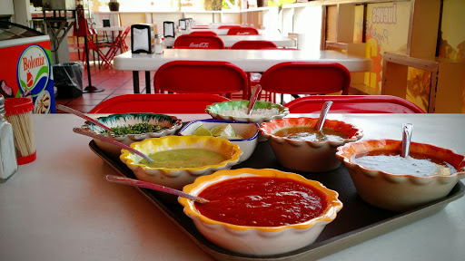 Los Fortachones Taquería