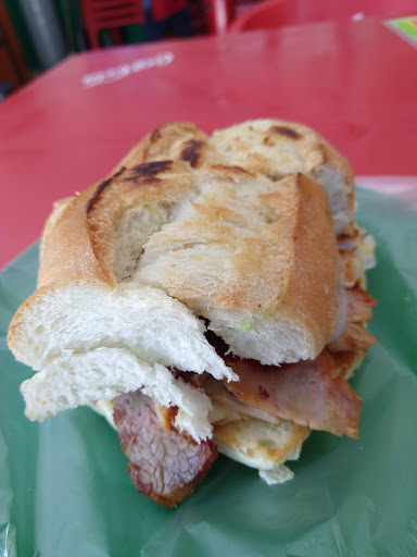 Los Tortugos Grill