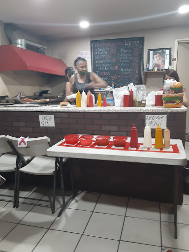 Lupita Hamburgesas Y Hot Dogs
