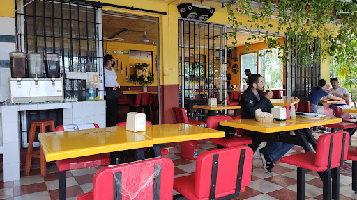 RESTAURANT PIPOS (BUFETTE)