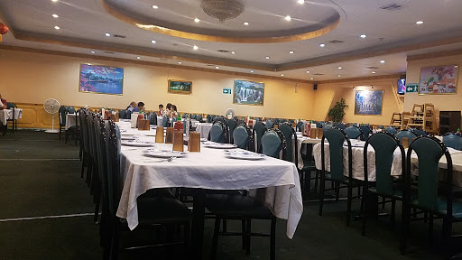Restaurant Happy Day