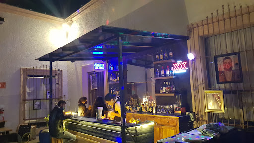Rosita Alvirez | Resto Bar