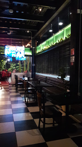 SWING Sports Bar