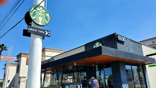 Starbucks Carretera Saltillo - Monterrey