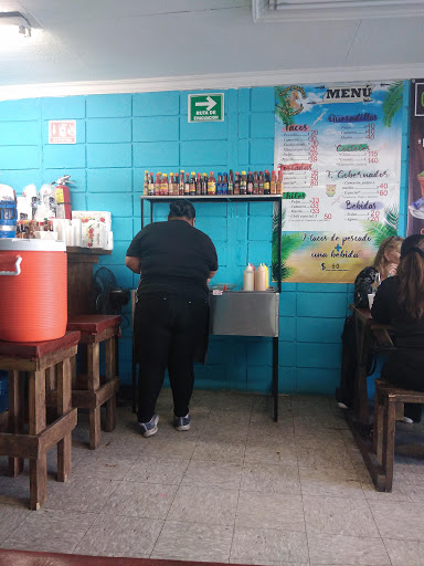TACOS Y MARISCOS EL