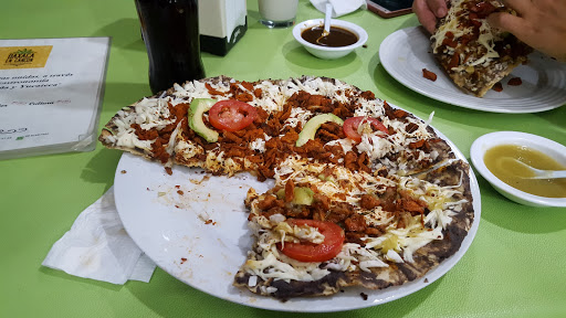 Tlayudas Guelatza Cancún