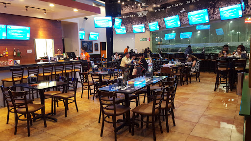 Wingstop Plaza Espacio